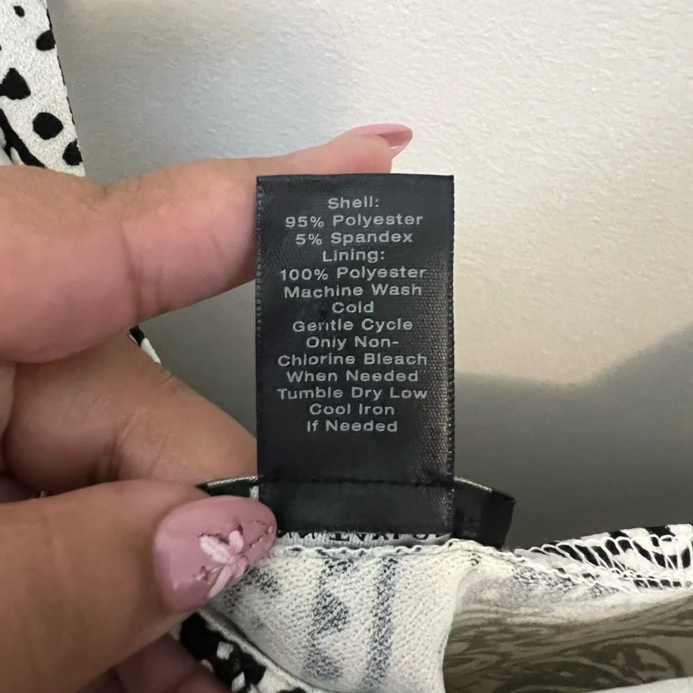 Ann Taylor Factory Black and White Paisley Tank Top - Picture 4 of 4